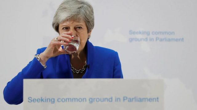 Theresa May podría renunciar mañana