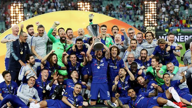 (VIDEO) Chelsea abusó del Arsenal y se llevó la copa