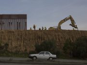 EUA construye muro fronterizo entre Arizona y Sonora EUA construye muro fronterizo entre Arizona y Sonora