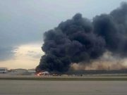 Mueren 41 personas tras el incendio de un avión en Moscú Vanguardia - Mueren 41 personas tras el incendio de un avión