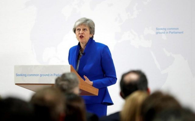 Theresa May ofrece un segundo referéndum al Brexit Apuesta May sus últimas cartas para defender su Acuerdo de Retiro de la UE