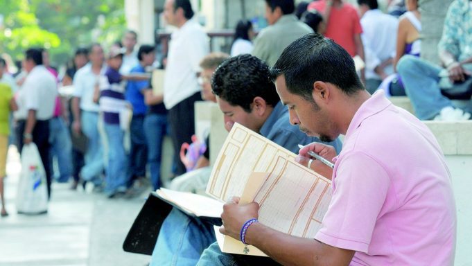 Tabasco, CDMX y Durango encabezan la lista de las entidades con mayor crecimiento del desempleo en el país.
