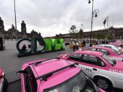 Taxistas exigen piden ser incluidos en desarrollo de su app Taxistas exigen que su opinión sea incluida en conformación de app