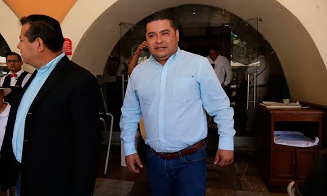 Aparece alcalde de Huehuetlán tras ser levantado por grupo armado