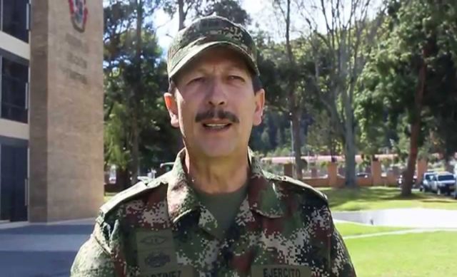 Colombia da ascenso a militar acusado de aprobar asesinatos por beneficios YouTube - Colombia da ascenso a militar acusado de aprobar asesinatos por beneficios