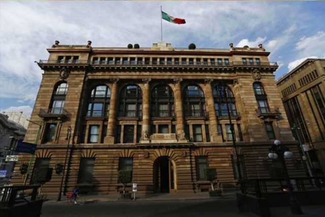 Crecimiento económico podría ser menor de lo previsto: Banxico