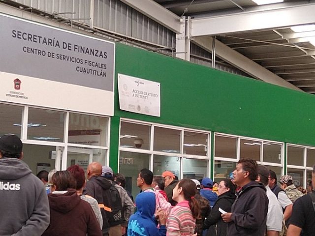 Ampliarán horarios para reemplacar en el Edomex
