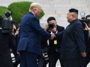 Trmp se reúne con Kim Jong-Un en la frontera coreana y hace historia El republicano se convirtió en el primer presidente estadounidense en visitar Corea del Norte