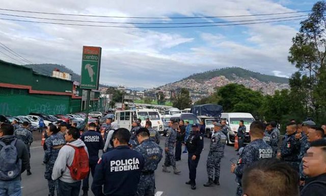 Policías Federales marchan contra su incorporación a la GN