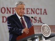 Destaca AMLO resistencia del peso mexicano