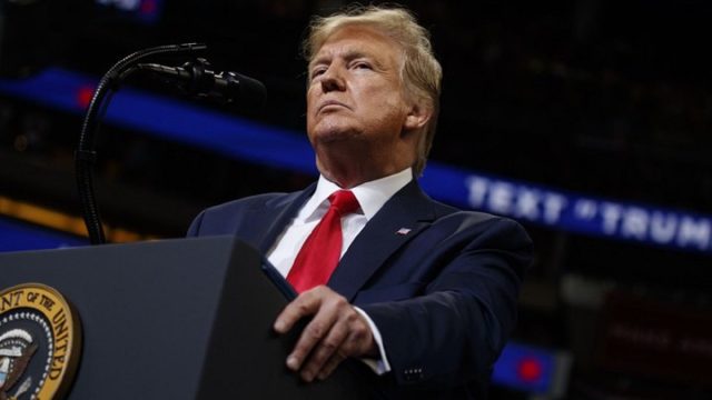 Trump amenaza con ordenar «gran deportación» en dos semanas El presidente solicita la ayuda legislativa de los demócratas