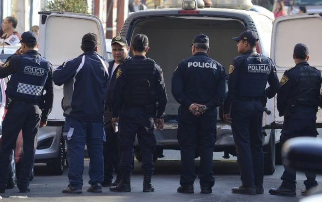Indaga PGJ 126 casos de policías corruptos; 23 fueron vinculados a proceso