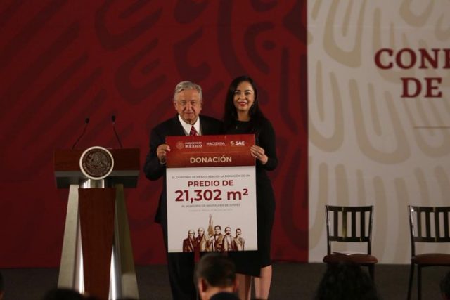 AMLO entrega antiguo terreno de los Valdez Villarreal para construir una universidad