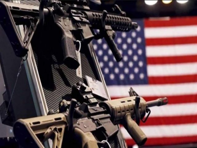 De las armas que nos matan, ustedes son los proveedores