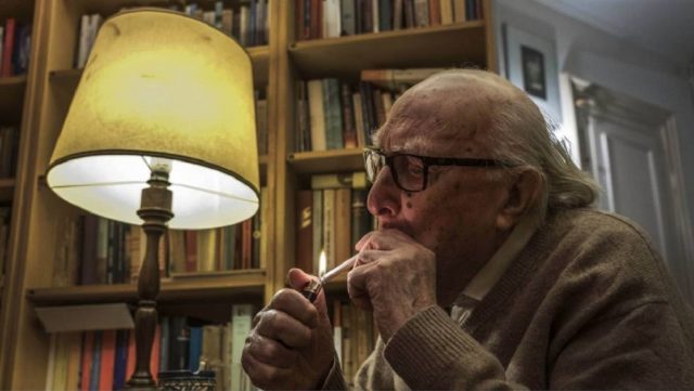 Muere a los 93 años el escritor italiano Andrea Camilleri