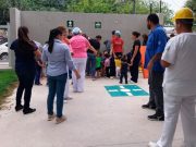 Evacuan a más de 40 niños por corto circuito en guardería de Hermosillo Guardería 001 del IMSS Sonora fue evacuada por presencia de humo en su interior.