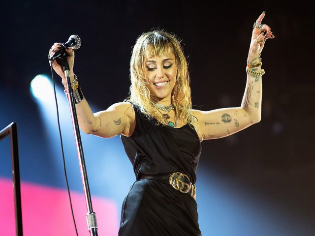 Miley Cyirus se retira de Woodstock 50 Billboard - Miley Cyirus se retira de Woodstock 50