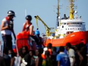 Italia vuelve a bloquear desembarco de naves humanitarias