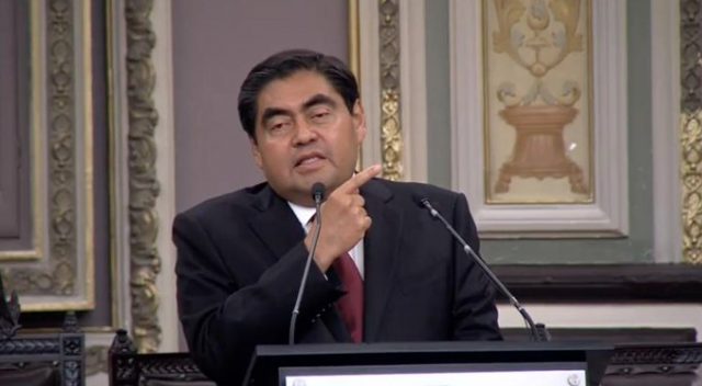 Barbosa ya es gobernador de Puebla