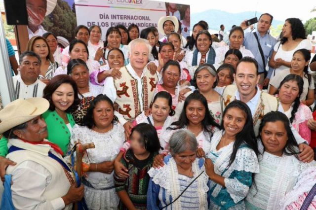 Firman convenio de apoyo a pueblos indígenas en la entidad