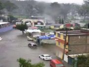 Desbordamiento de río en Nicolás Romero deja afectaciones materiales