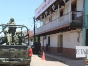 Policías disparan contra camioneta de alcalde El sol de Hidalgo - Policías disparan contra camioneta de alcalde