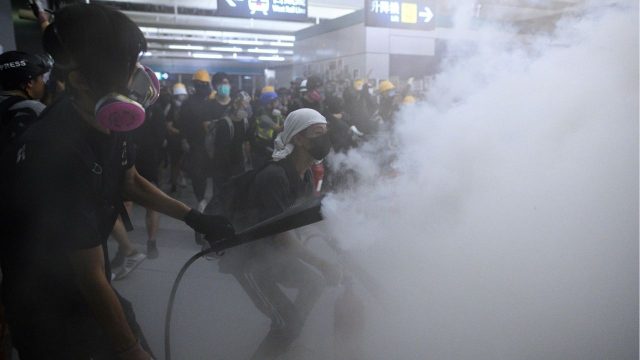 Estudiantes convocan a huelga en Hong Kong «Dos semanas deberán ser suficientes para que el Gobierno encuentre la manera de satisfacer nuestras peticiones»