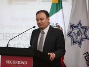 Levantan la mano de Alfonso Durazo para competir por la gubernatura de Sonora Alfonso Durazo adelante en las preferencias para convertirse en el candidato de Morena a la gubernatura de Sonora.
