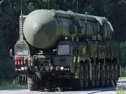 EE. UU. sale del pacto nuclear firmado con Rusia desde la Guerra Fría Sputnik Mundo - Mientras algunos celebran la salida del pacto, otros opinan que esto significa el inicio de una carrera armamentística.