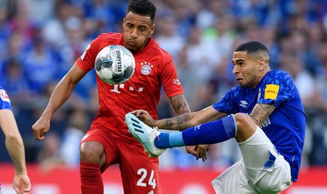 Hincha del Schalke 04 interpone denuncia penal contra el árbitro y el VAR Tras la derrota de su equipo, un aficionado acusó al silbante por no querer marcar un par de penales en favor del Schalke