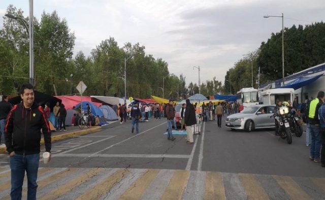 La CNTE bloquea San Lázaro