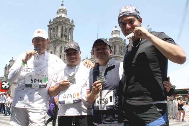 Gerencia general de Bé corre con causa en el XXXVII Maratón de la Ciudad de México Maratón CDMX. Hoy Novedades