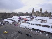 Consulta la cartelera de la FIL Zócalo 2019 Noam Chomsky figura entre los participantes a la XIX FIL Zócalo.