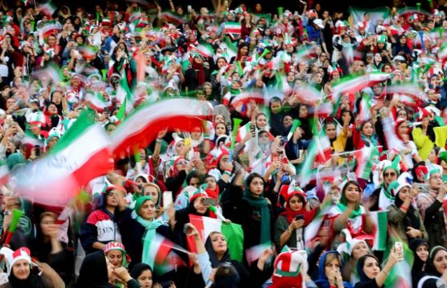 Tras 40 años de espera, las mujeres iranís volvieron a disfrutar de un partido de futbol Irán goleo 14-0 a Camboya en clasificación al Mundial de Qatar 2022