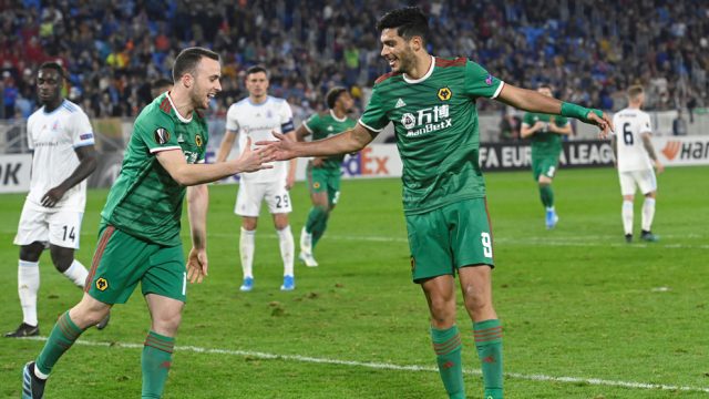 Victoria con color a México Los Wolves derrotaron 2-1 a domicilio al Slovan Bratislava