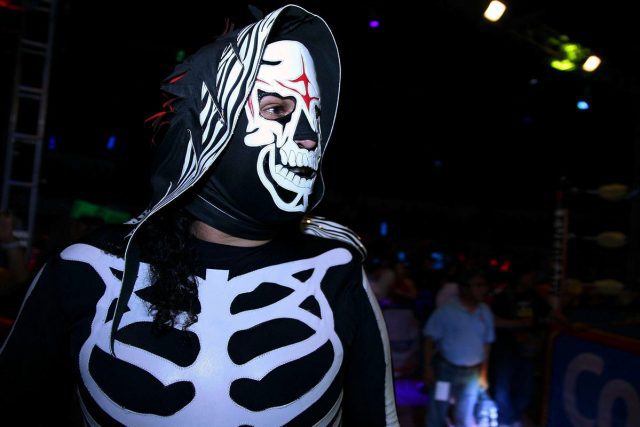 Desmienten muerte de luchador legendario La Parka
