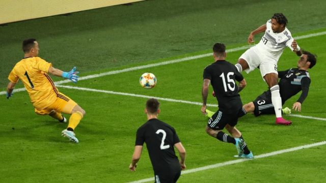 Con burla incluida, Alemania y Argentina empatan a 2 goles Messi todavía no puede regresar con su selección