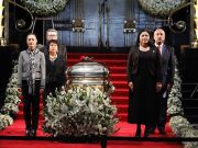 El triste México ya lo homenajeó, cantó, lloró y gritó, ahora sí, descanse en paz Príncipe de la canción José José.