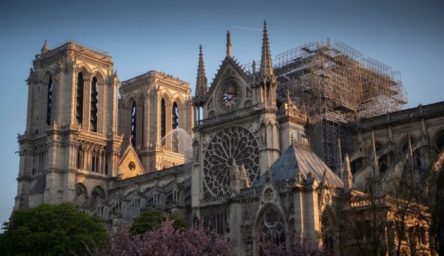 Notre Dame podría estar abierta para el mes de diciembre Caracol Radio - Notre Dame podría estar abierta para el mes de diciembre