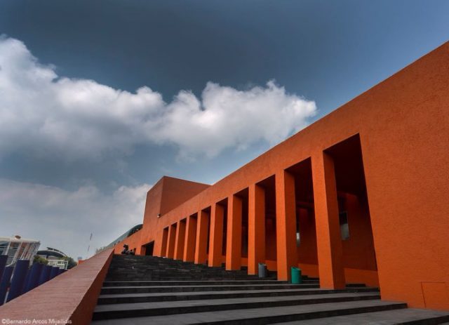 Continúan las jornadas académicas del Cenart por su 25 aniversario