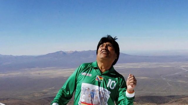 Confunden video de afición americanista con llegada de Evo Morales