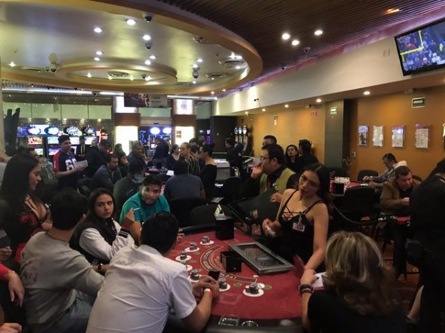 Proponen aumento al alcohol y a las apuestas en la CDMX