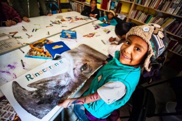 A través de donaciones logran primera biblioteca comunitaria en la sierra mixe de Oaxaca Más de 4 mil libros fueron donados para la creación de la biblioteca
