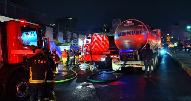 Incendio consumió el Mercado de San Cosme