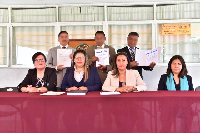 Se titulan tres presos del Cereso de Pachuca Comunicación Hidalgo - Se titulan tres presos del Cereso de Pachuca