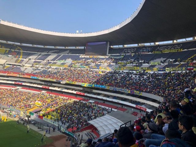 Más de 30 mil aficionados acudieron al entrenamiento del América