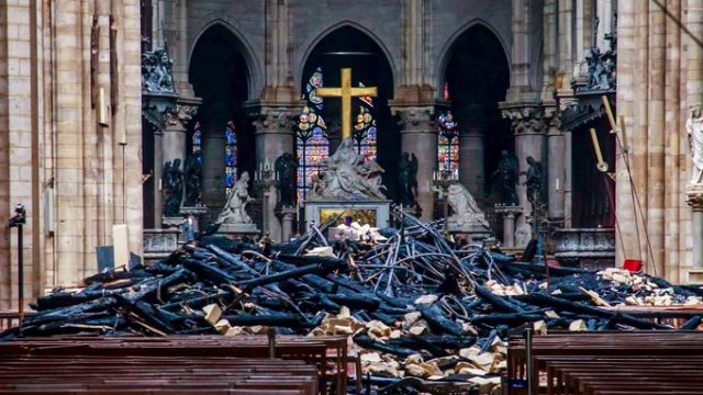Notre Dame, con el 50 % de probabilidades de ser rescatada