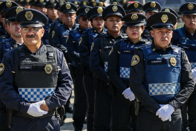 El siglo de Durango - Policías tendrán un mejor salario y mayores prestaciones