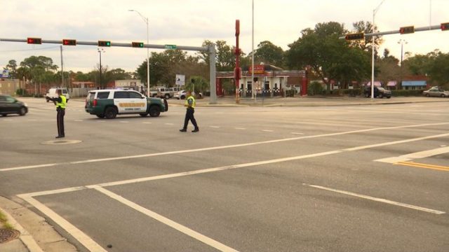 Tiroteo en Base Naval de Florida deja 4 muertos