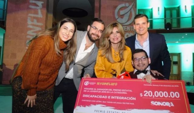 Entregan reconocimientos a ganadores del Premio Estatal de la Juventud 2019 en Sonora